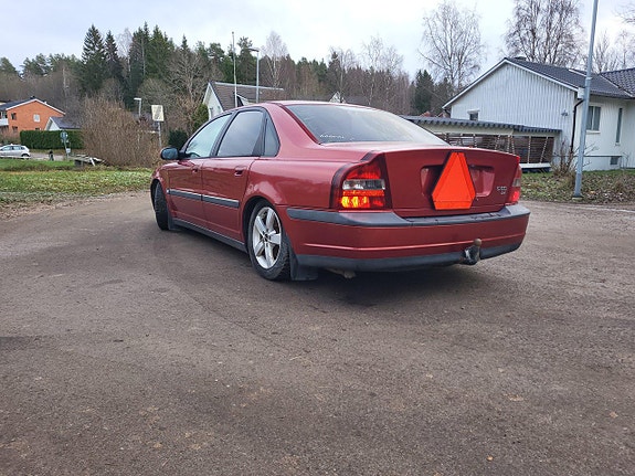 Volvo S80 2 of 4