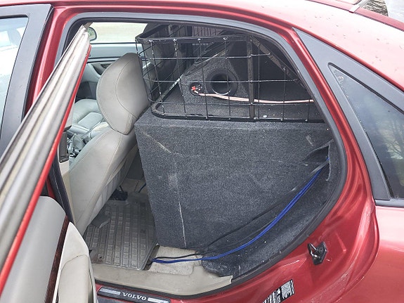 Volvo S80 3 of 4