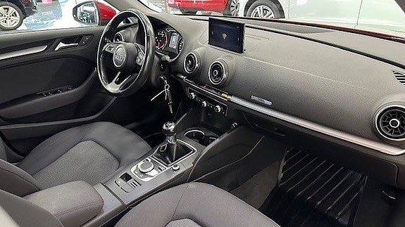 Audi A3 8 of 12