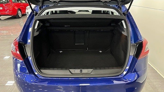 Peugeot 308 6 of 12