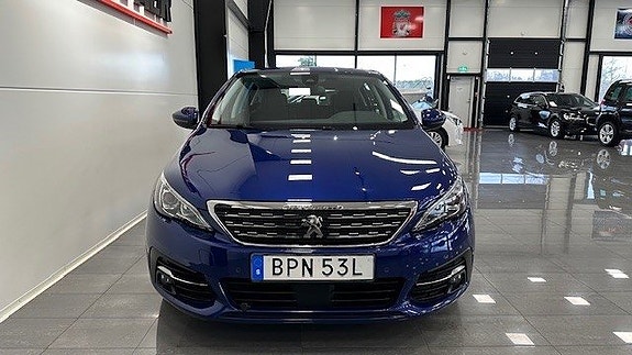Peugeot 308 3 of 12