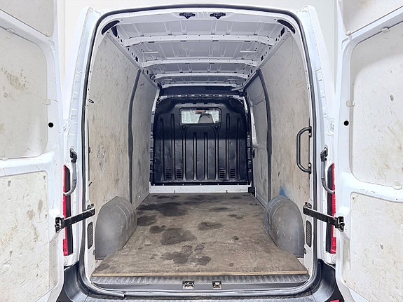 Nissan Interstar 13 of 22