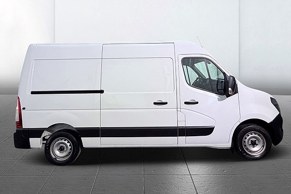 Nissan Interstar 5 of 5