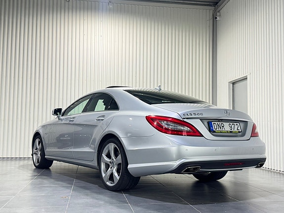 Mercedes-Benz CLS500 2 of 25
