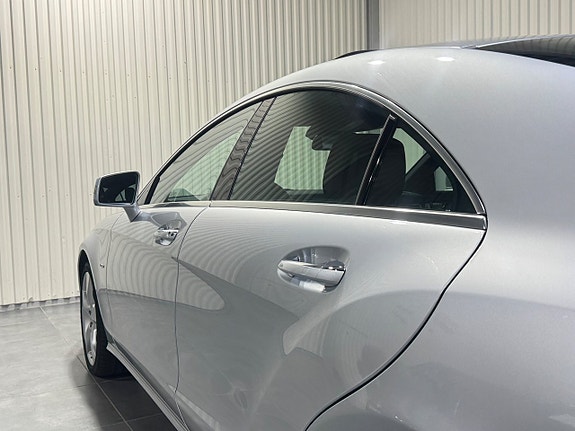 Mercedes-Benz CLS500 18 of 25