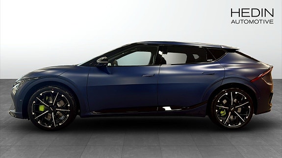 Kia EV6 4 of 12