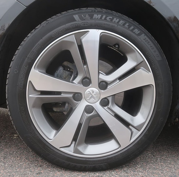 Peugeot 308 22 of 27