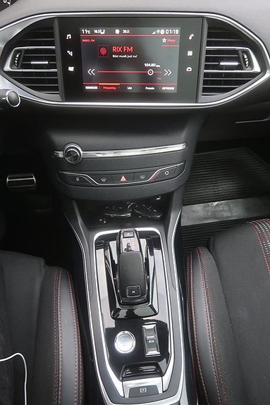 Peugeot 308 14 of 27