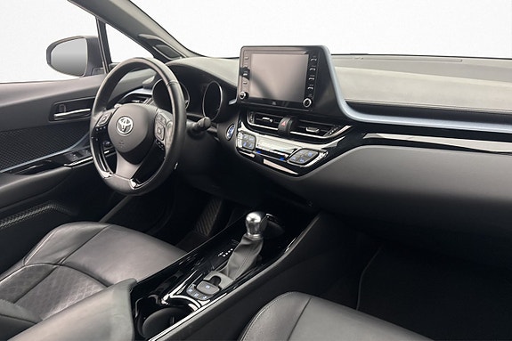 Toyota C-HR 22 of 24