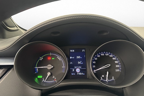 Toyota C-HR 12 of 24