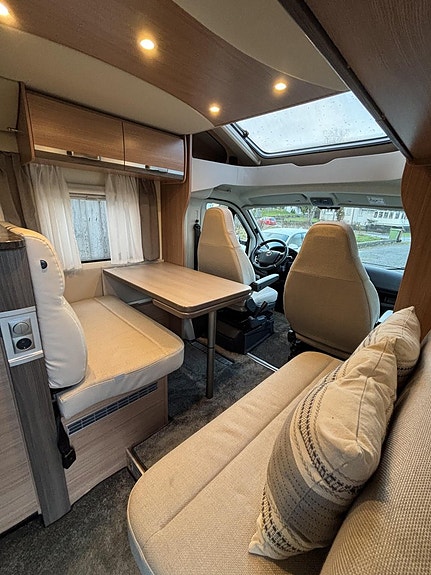 Knaus 650 MF Sky Wave 6 of 9