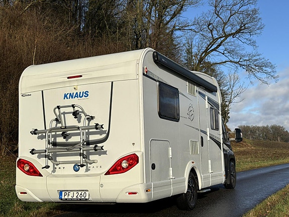 Knaus 650 MF Sky Wave 2 of 5