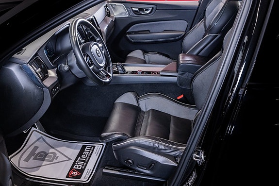 Volvo XC60 14 of 24