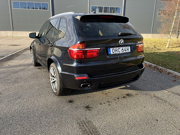 BMW X5 5 of 7