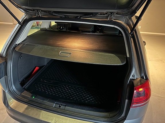 Volkswagen Golf VII 22 of 23