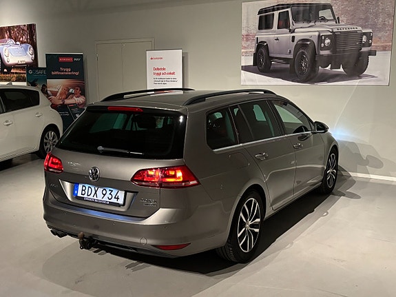 Volkswagen Golf VII 23 of 23