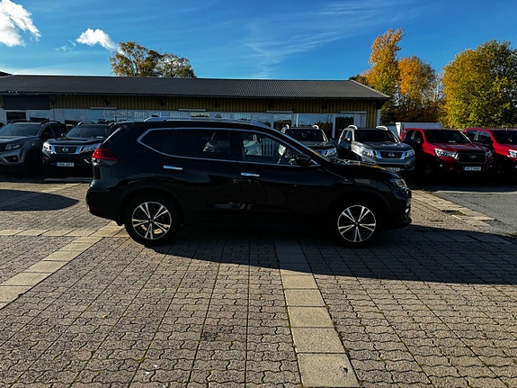 Nissan X-Trail 4 of 5