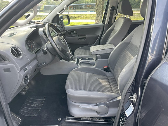 Volkswagen Amarok 9 of 9