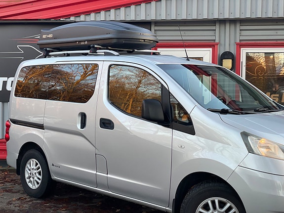 Nissan NV200 9 of 27