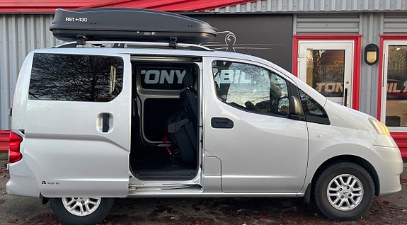 Nissan NV200 13 of 27