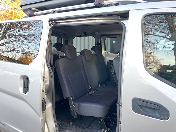 Nissan NV200 14 of 27