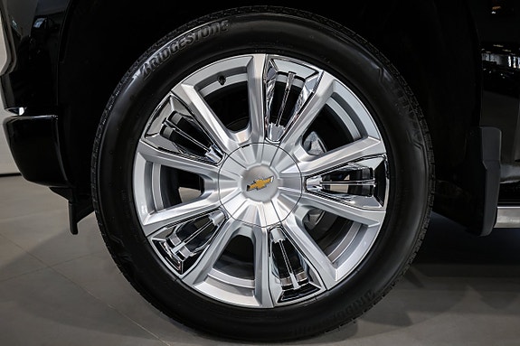 Chevrolet Silverado 1500 11 of 30