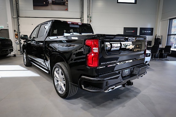 Chevrolet Silverado 1500 7 of 30