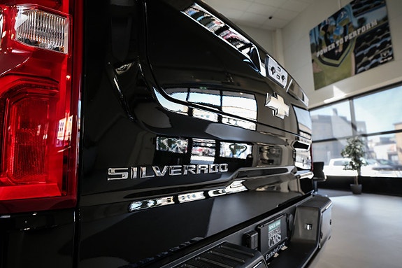 Chevrolet Silverado 1500 14 of 30