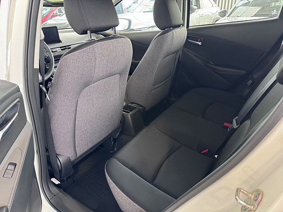 Mazda 2 8 of 21