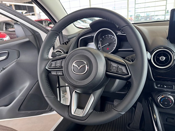 Mazda 2 10 of 21