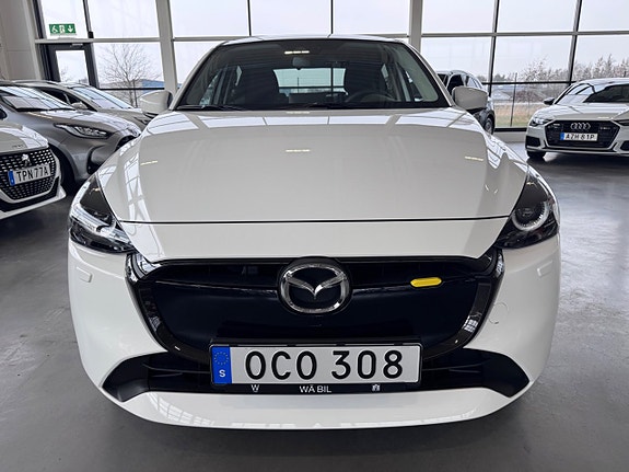 Mazda 2 6 of 21