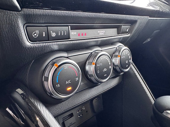 Mazda 2 16 of 21