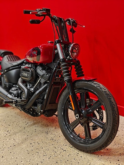 Harley-Davidson Streetbob 5 of 7