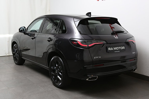Honda ZR-V 2 of 5