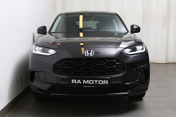 Honda ZR-V 3 of 5