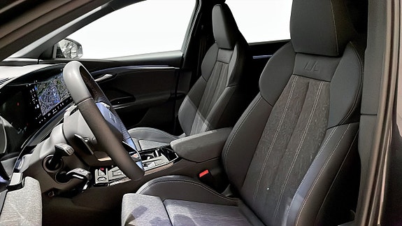 Audi Q6 e-tron 8 of 13
