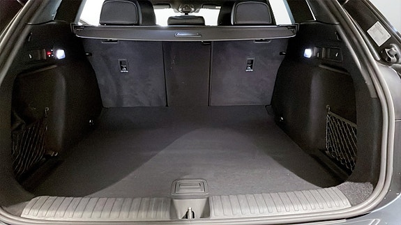 Audi Q6 e-tron 12 of 13