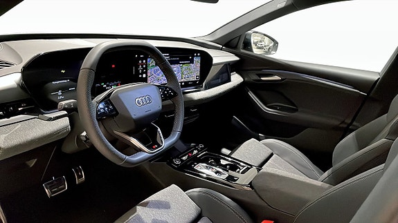 Audi Q6 e-tron 7 of 13
