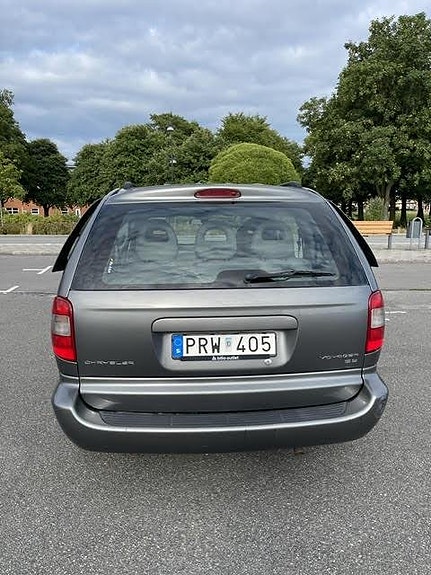 Chrysler Voyager 9 of 15