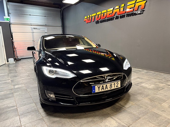 Tesla Model S 6 of 13