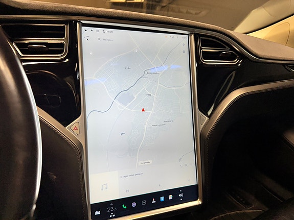 Tesla Model S 13 of 13