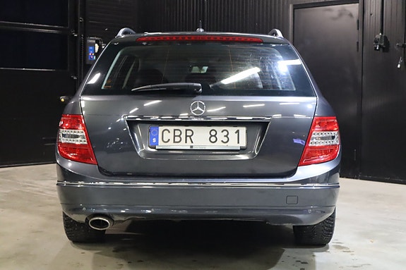 Mercedes-Benz C250 5 of 19