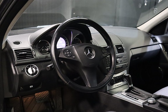 Mercedes-Benz C250 8 of 19
