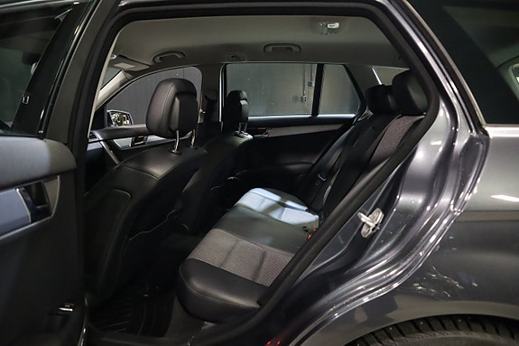 Mercedes-Benz C250 17 of 19