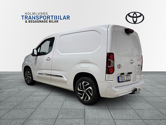 Toyota Proace City 3 of 5