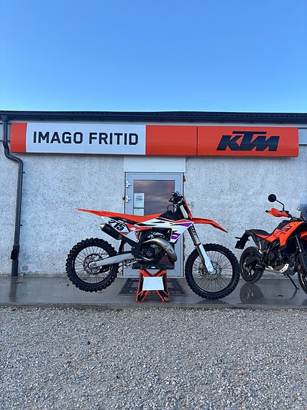 KTM 125