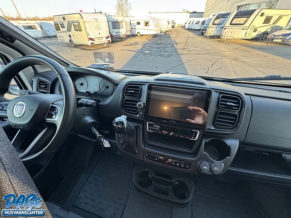 Weinsberg CaraSuite 700 ME 17 of 17