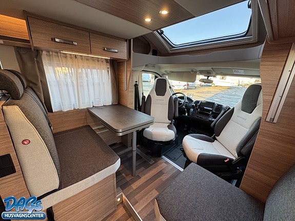 Weinsberg CaraSuite 700 ME 6 of 17