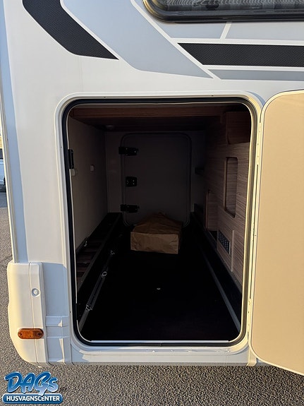 Weinsberg CaraSuite 700 ME 16 of 17