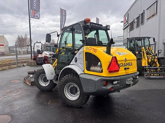 Kramer 5075 inkl c-smörj, planeringsskopa & gaffelställ